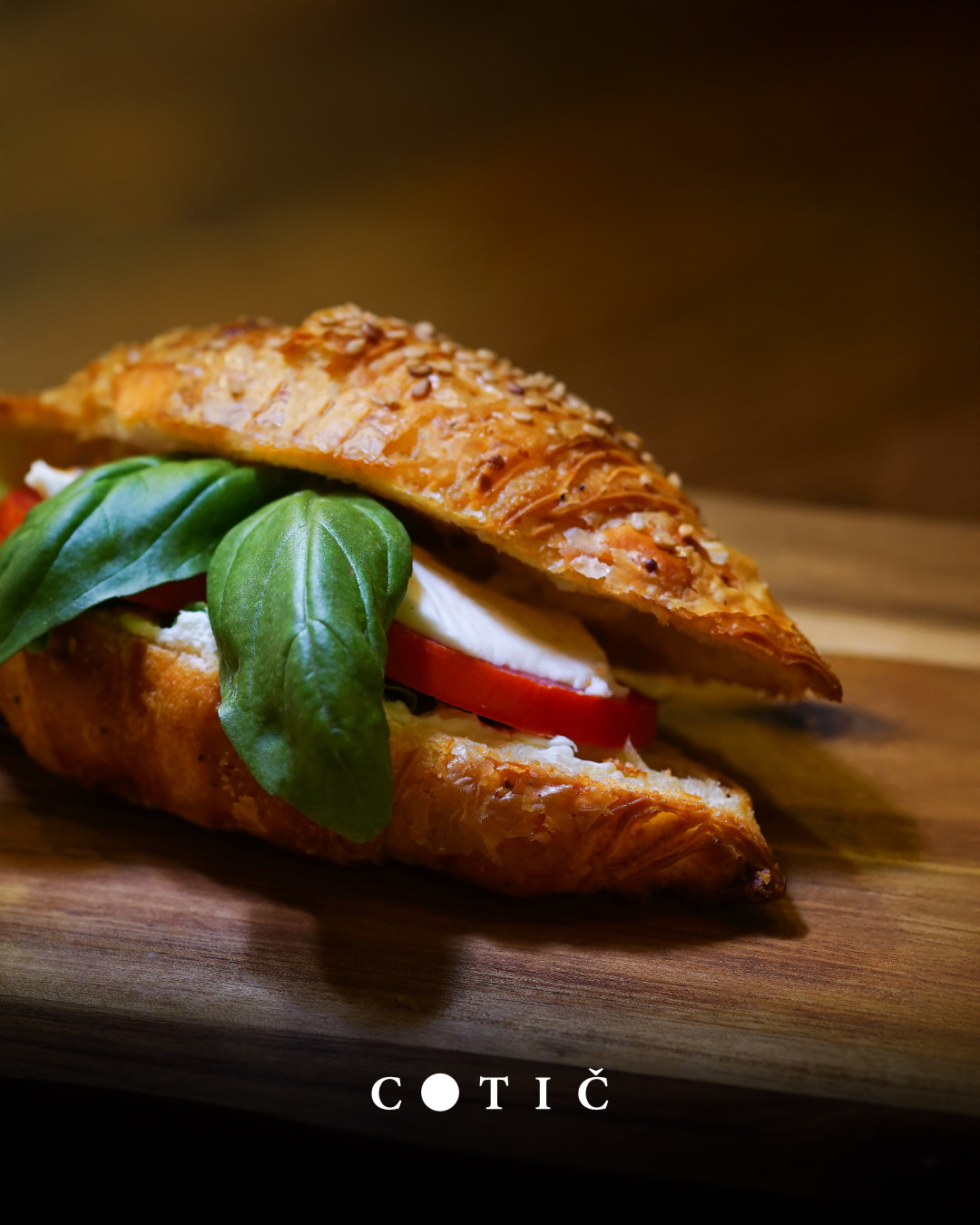 Contenuti per pasticcerie e caff&egrave; a Gorizia &mdash; croissant caprese, Sibari Bonato