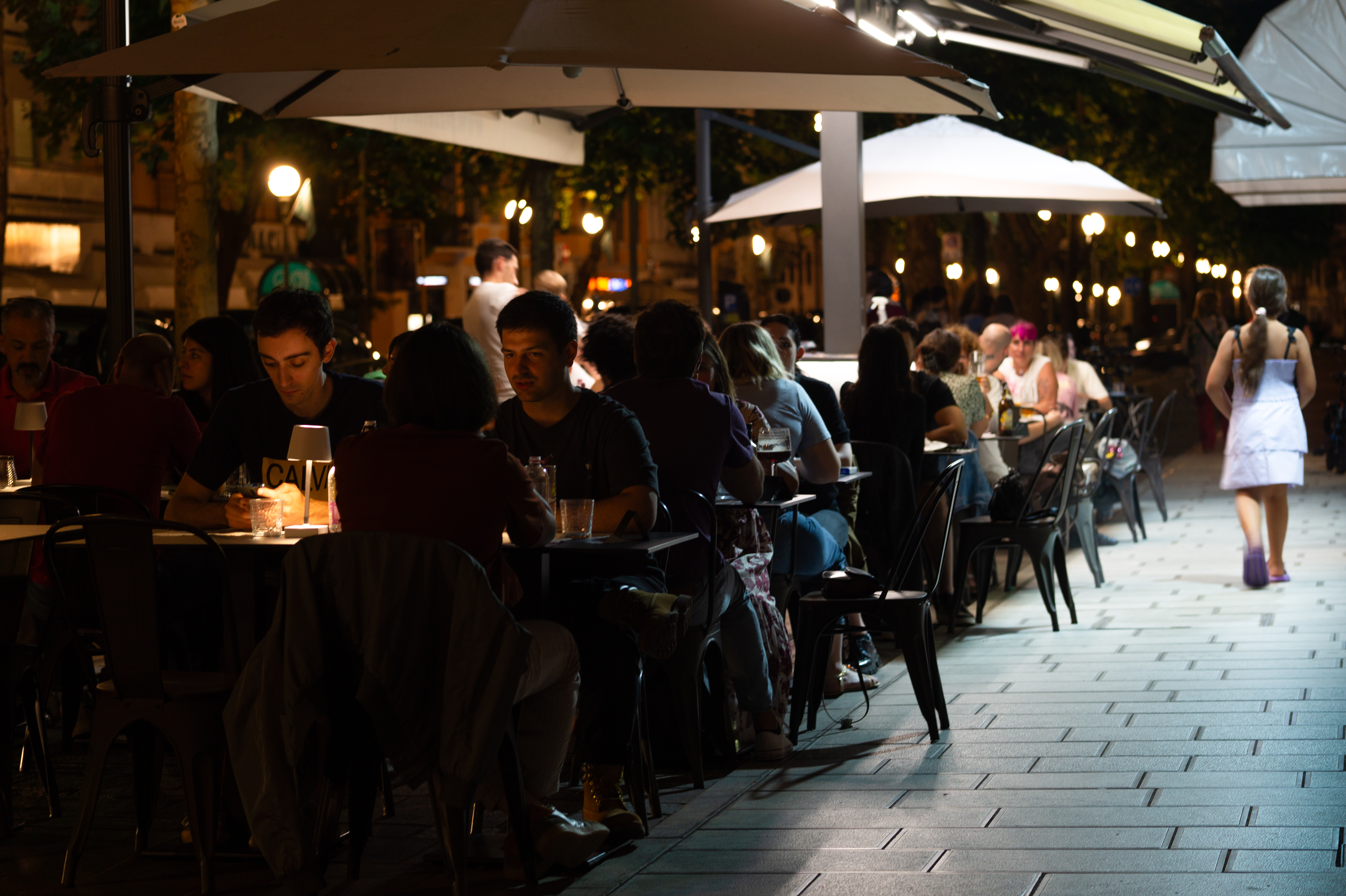 dehors serale pizzeria Zero81 Gorizia Corso Italia - fotografia Sibari Bonato